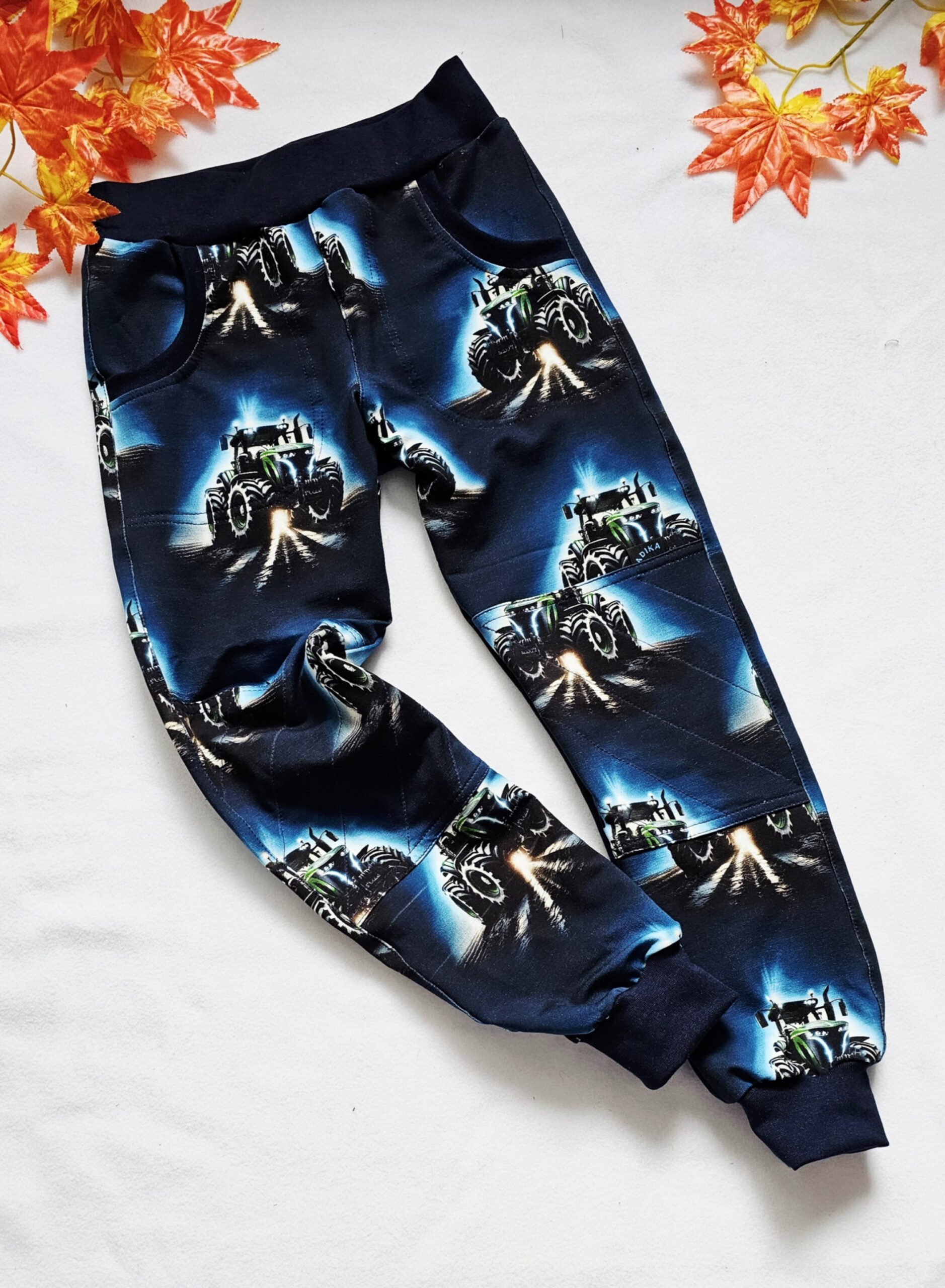 Tepláky - Monster truck