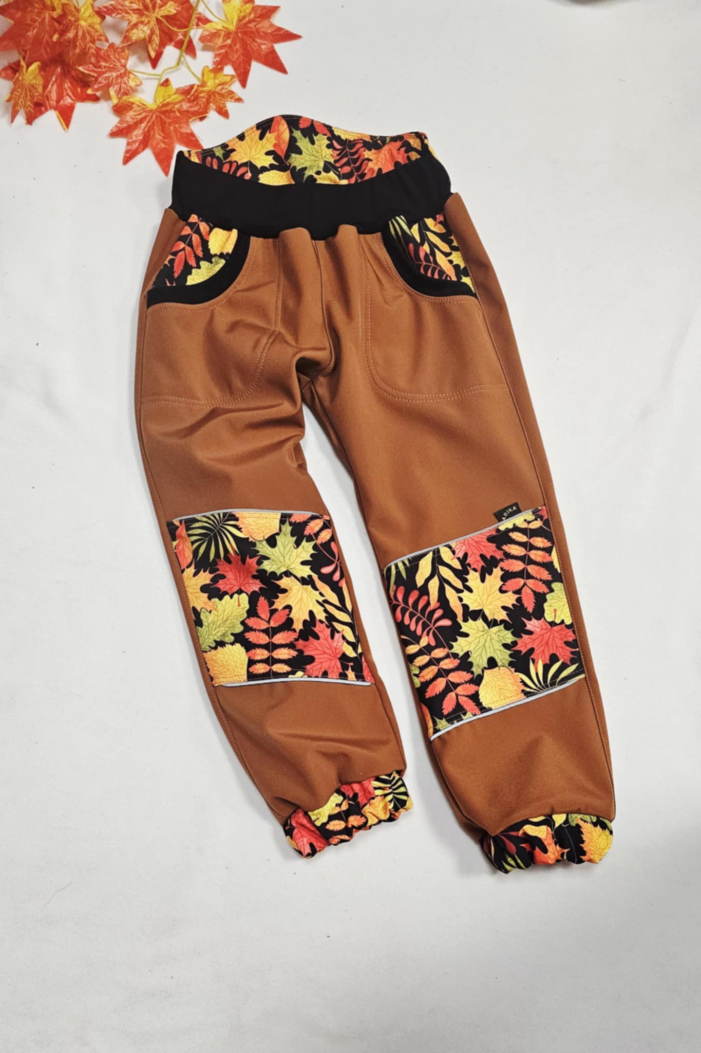 Softshellové kalhoty - podzimní listí