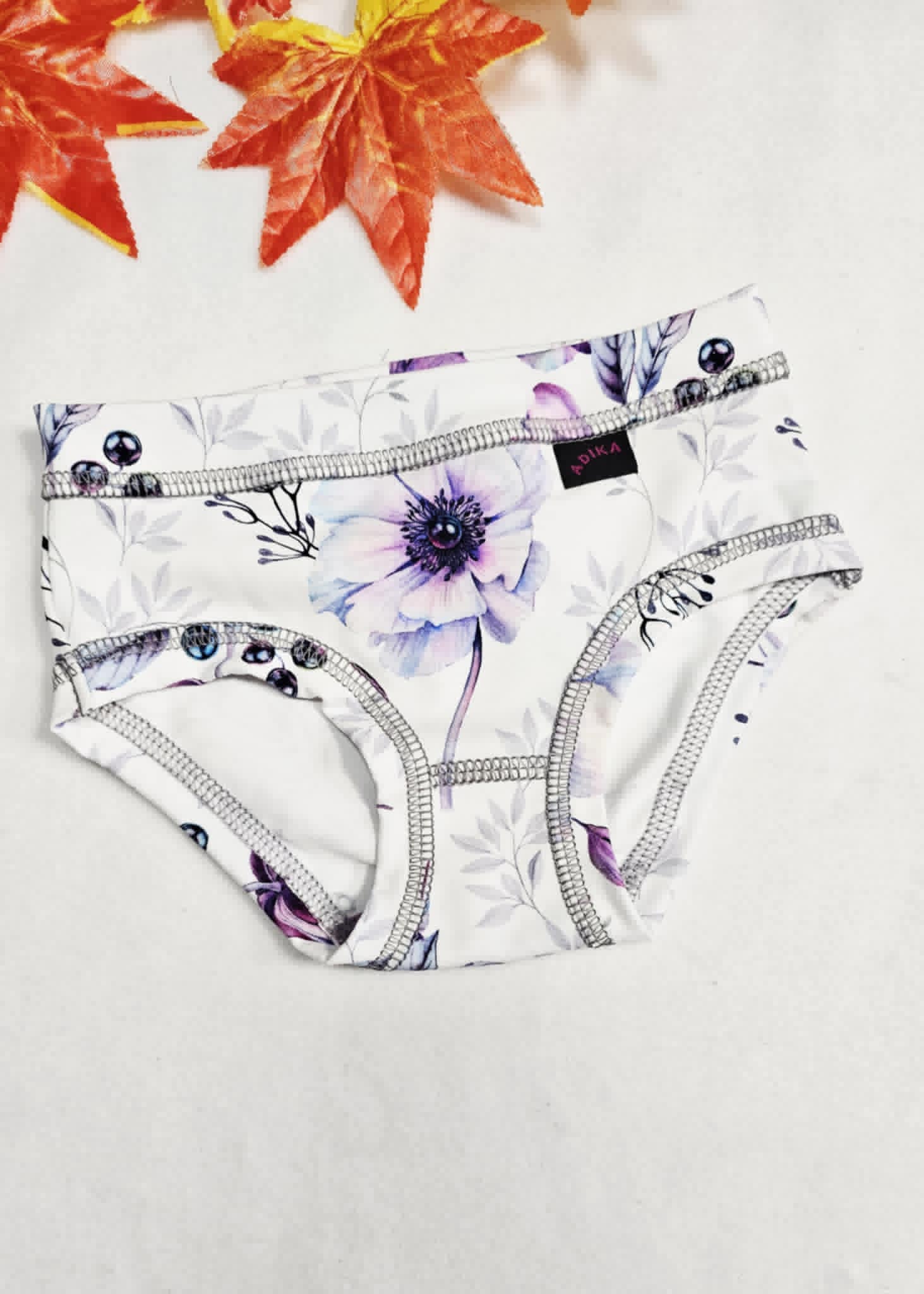 Kalhotky dívčí - klasik, Něžné kvítí